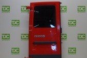 Afbeelding 1 van Iveco Daily ('08-'11) Achterdeur links met ruit rood H1