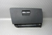 Afbeelding 1 van Dashboardkastje BMW 3serie e90 e91 e92 zwart handschoenkast