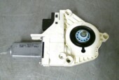 Afbeelding 1 van Raammotor Linksvoor ​​4F0959801B​ ​​Audi A6 C6 ('04-'11)​