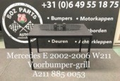 Afbeelding 1 van Mercedes E klasse W211 voorbumper grill grille 2002-2006