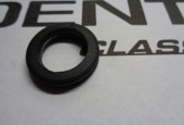 Afbeelding 1 van rubber ring voor montage ruitenwismechanisme bmw 02 e30 etc