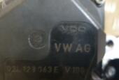 Thumbnail 3 van Volkswagen Golf VI 2.0 GTD Gasklephuis 03L123063E 03L131501K