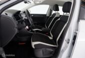 Volkswagen T-Roc 1.5 150PK Automaat Sport trekhaak|leer|led|cam|nav|dab|lmv17