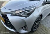 Toyota Yaris 1.5 Hybrid !! 12932 km !! BTW Camera Lmv Privacy glass etc.