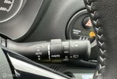 Toyota Yaris 1.5 Hybrid Navi Camera Stoelverwarming Lm velgen etc.