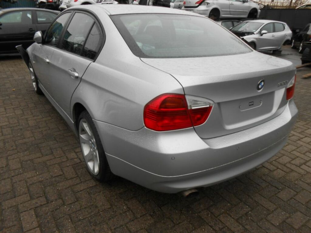 Afbeelding 3 van BMW 3-serie E90 320i