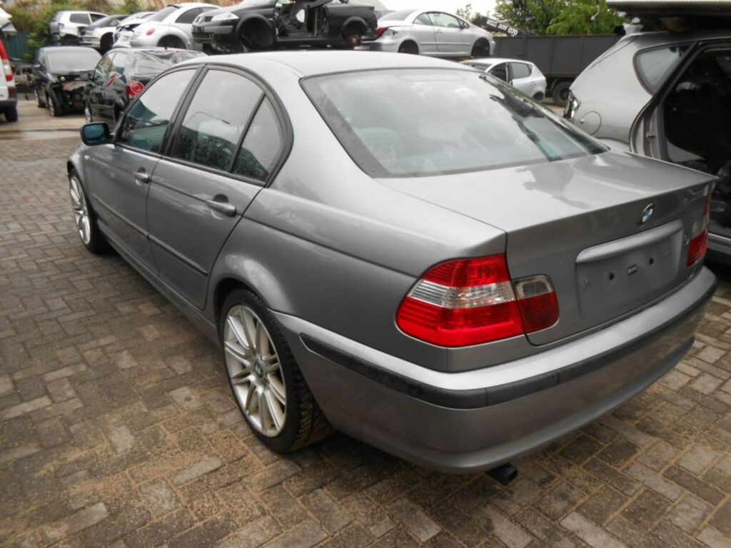 Afbeelding 3 van BMW 3-serie E46 318i Edition