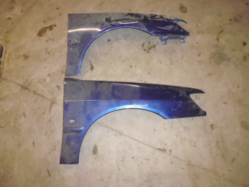 Afbeelding 1 van Spatbord rechts blauw Peugeot 306 Cabriolet 7840J5
