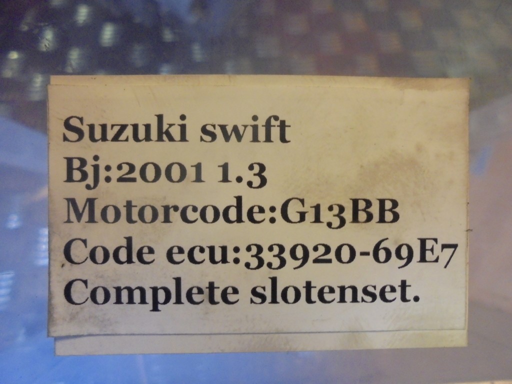 Afbeelding 5 van Suzuki Swift 1.3 16v 2000-2003 Complete slotenset G13BB