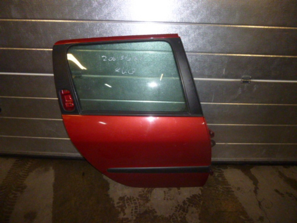 Afbeelding 1 van Portier rechtsachter rood Peugeot 206 SW kleurcode EKQ