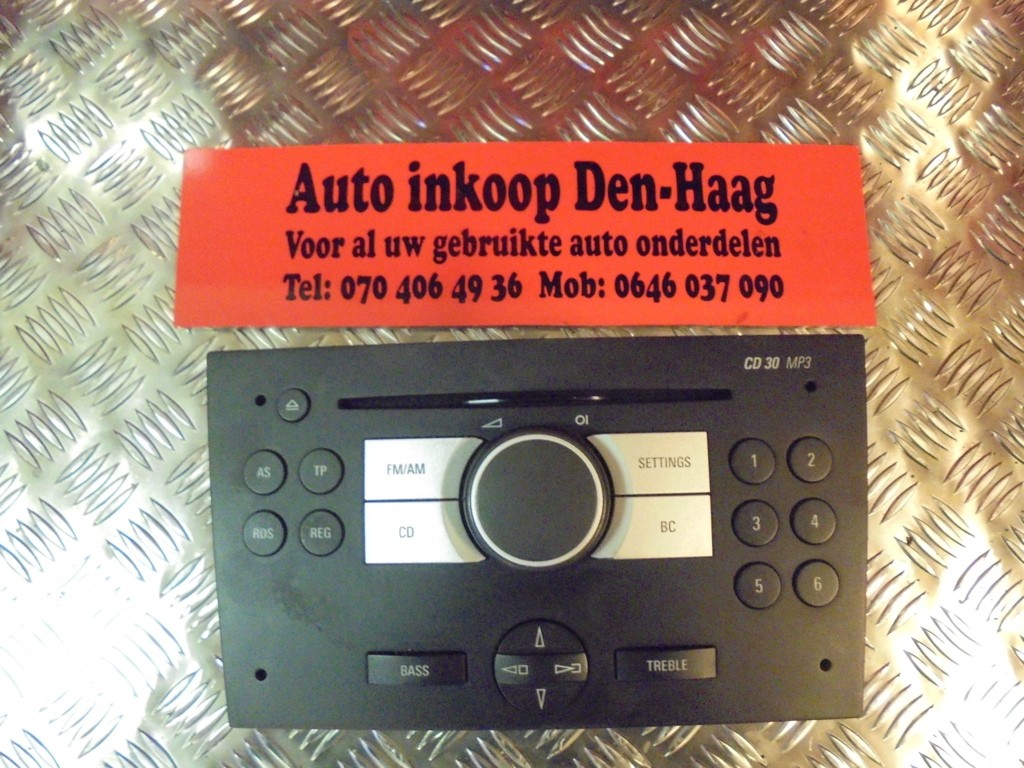 Afbeelding 1 van Opel Corsa C/ Combo C Orginele radio cd speler ('00-'06)