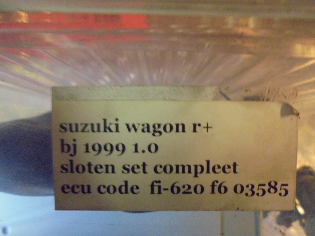 Afbeelding 4 van Suzuki Wagon R+ 1.0 1999 Complete slotenset K10A
