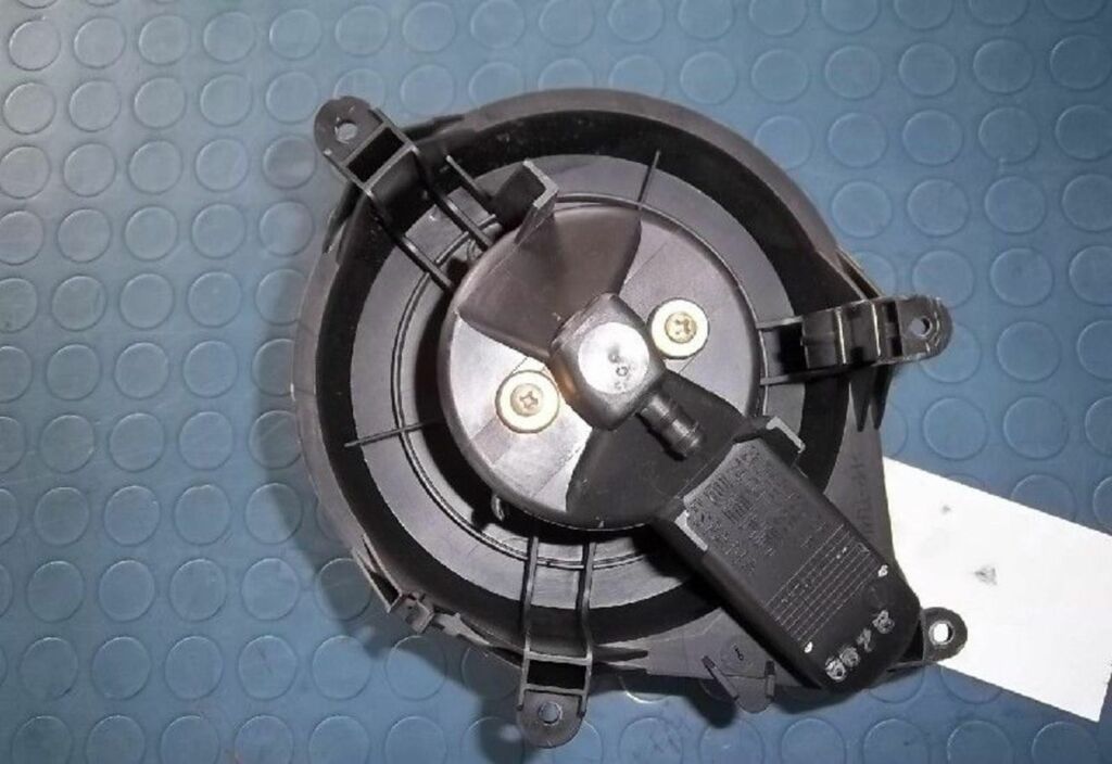 Afbeelding 1 van Kachelventilatormotor  Citroen Xsara Coupé 1.6i 