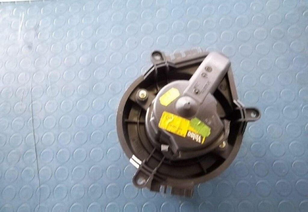 Afbeelding 1 van Kachelventilatormotor  Citroen Xantia Break 1.8i-16V Elégance 