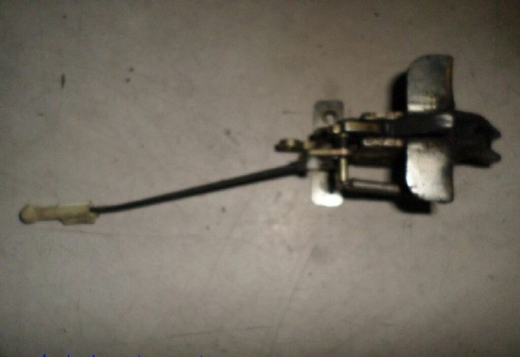 Afbeelding 1 van Aklepcilinderslot  Mercedes Vito Bestel W638 108 D Amigo 