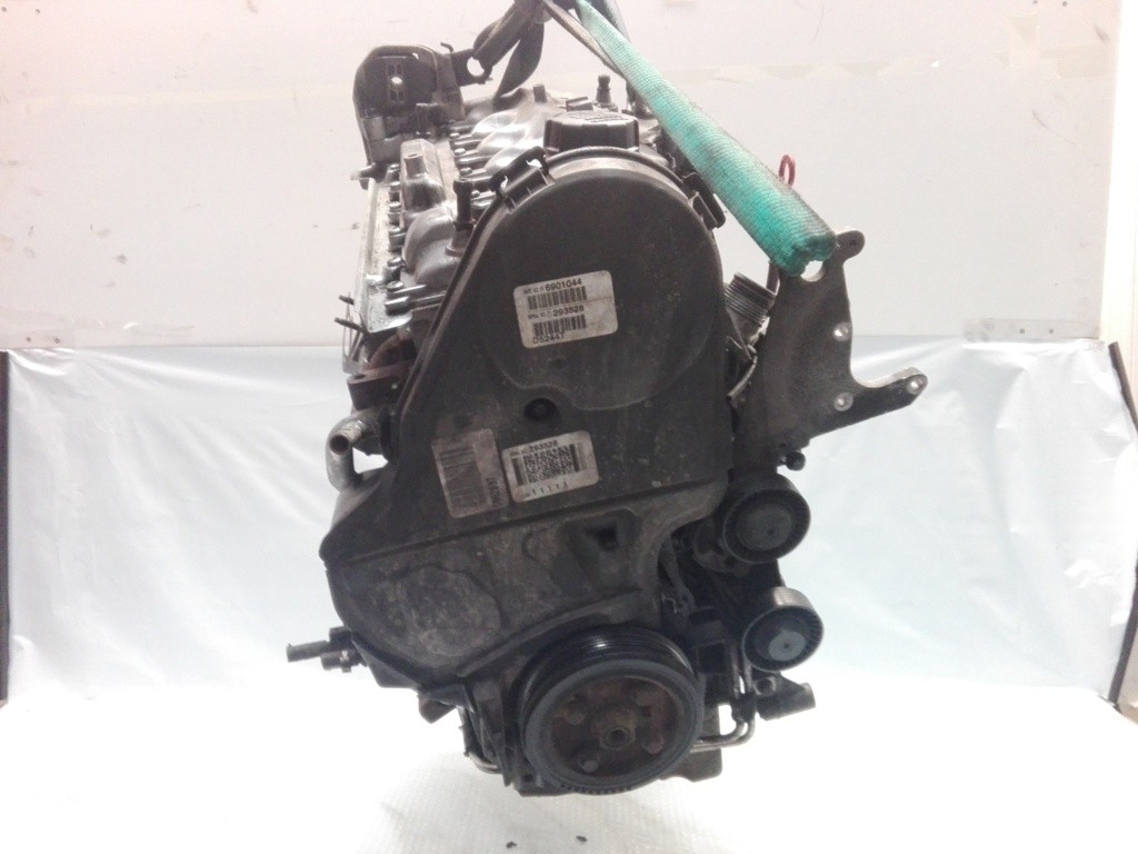 Afbeelding 2 van Motor Volvo V70 II 2.4D ('00-'08) D5244T