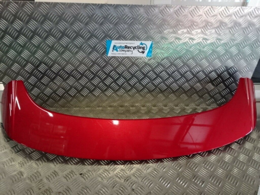 Afbeelding 1 van Mazda 3 Achterklepspoiler rood K3006