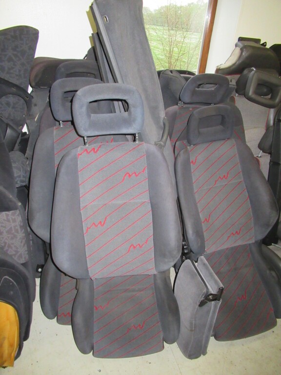 Afbeelding 1 van Stoel stoelen interieur Opel Corsa B GSI