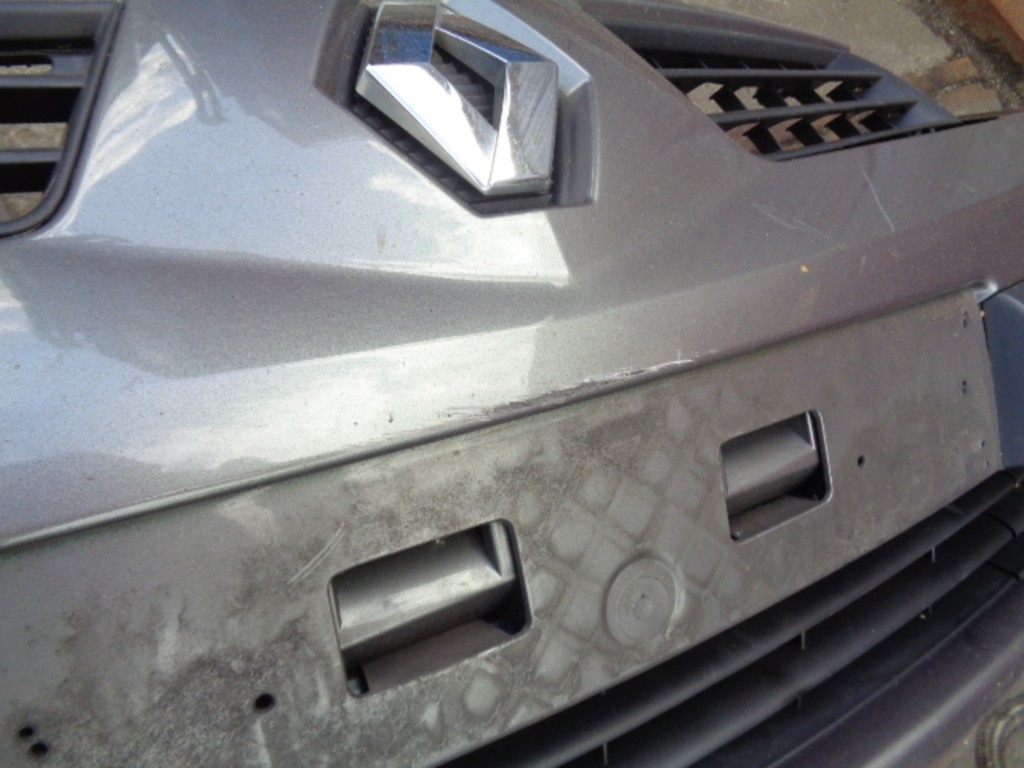 Afbeelding 2 van Voorbumper grijs gris hologramme mv603 Renault Megane Grand Tour II 1.6-16V Authentique Basis ('03-'09)