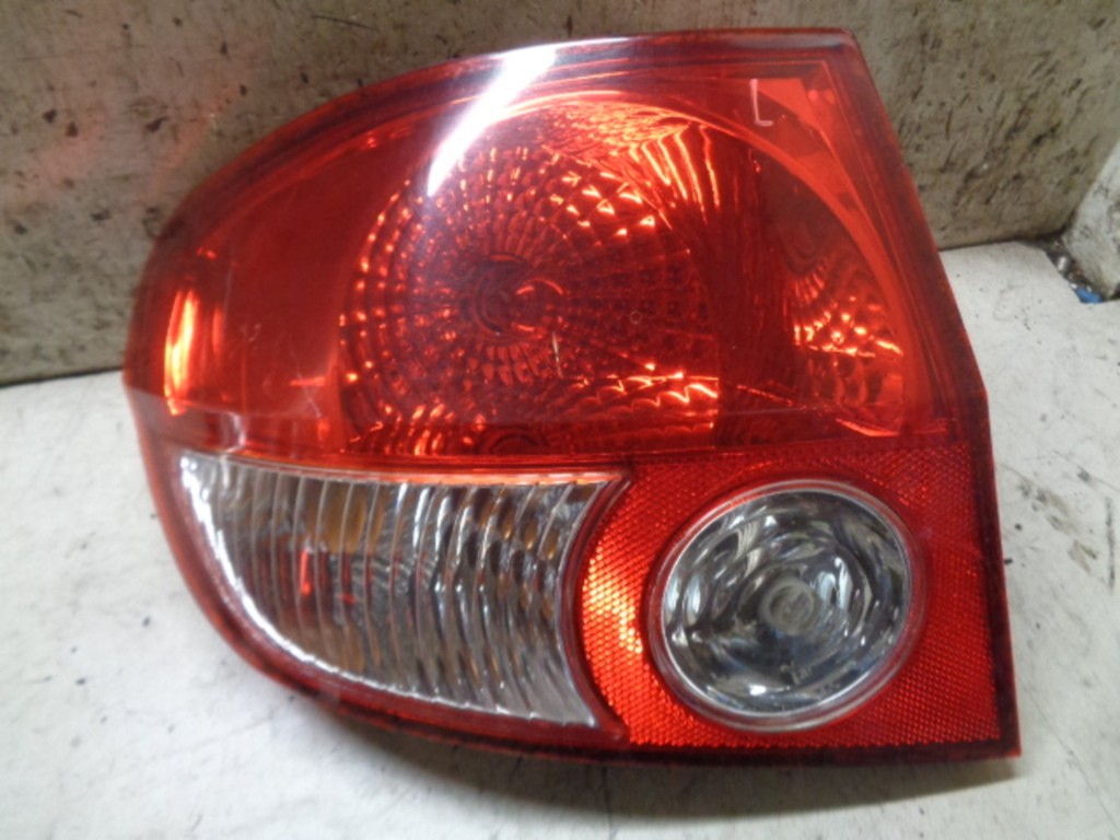 Afbeelding 1 van Achterlicht L. Hyundai Getz 1.1i GL ('02-'09) 324011C010