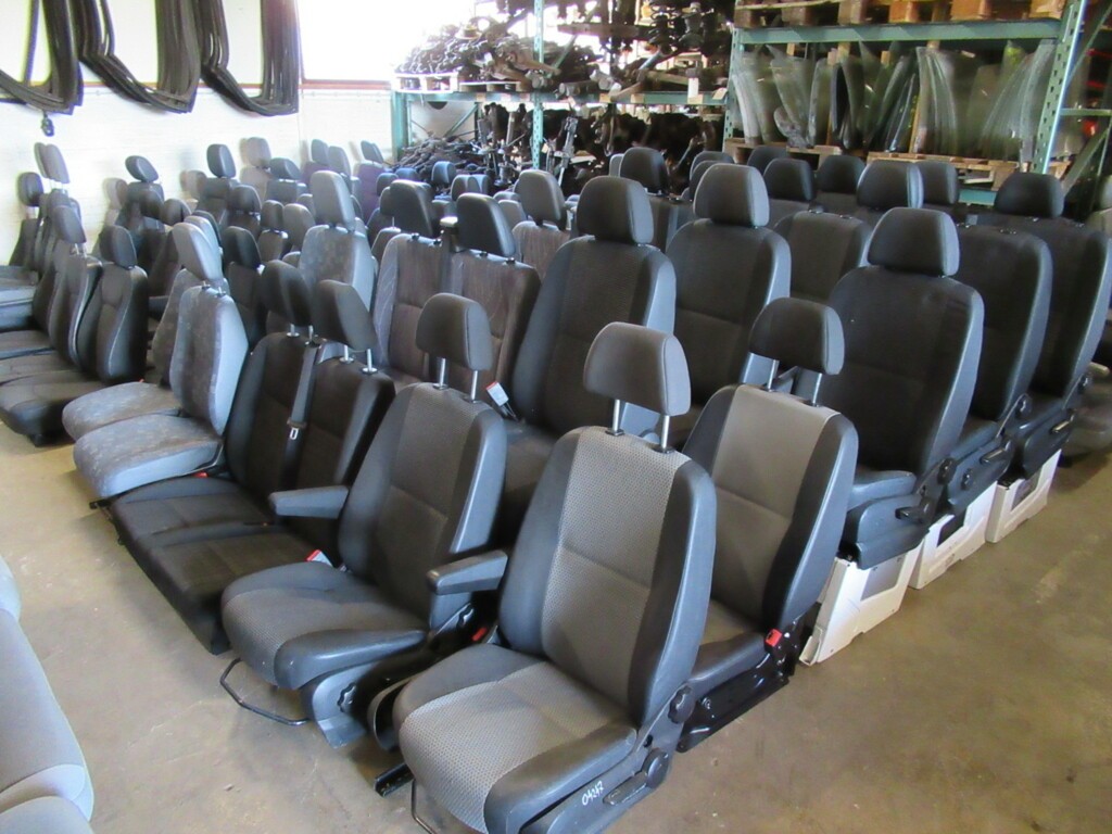 Afbeelding 10 van diverse Stoel bestuurdersstoel bijrijdersstoel bank VW LT