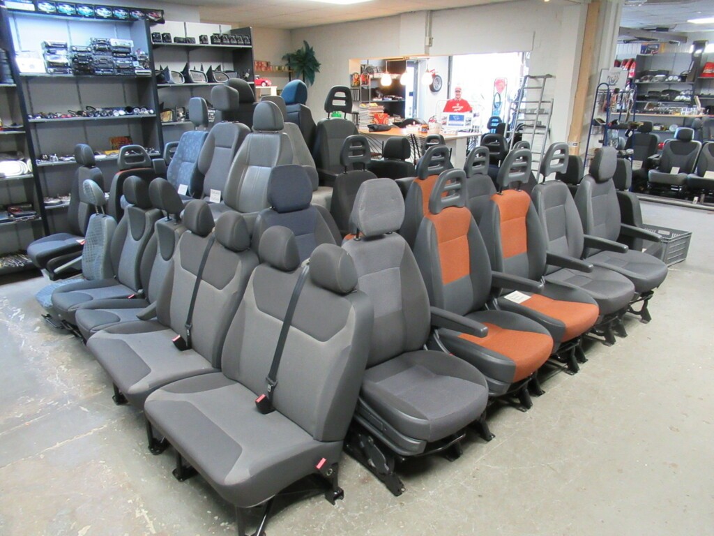 Afbeelding 11 van diverse Stoel bestuurdersstoel bijrijdersstoel bank VW LT