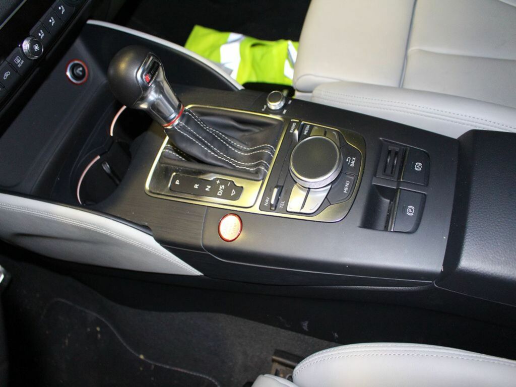 Afbeelding 3 van Navigatie bedieningspaneel Audi A3 8V ('12-'17) 8v0919614e