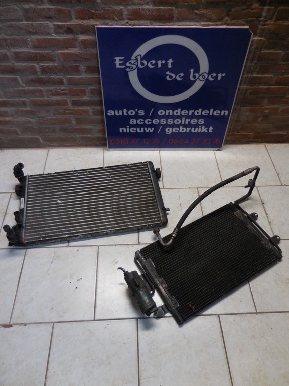 Afbeelding 2 van Radiateur radiator VW Golf 4 VW Bora - koeler airco