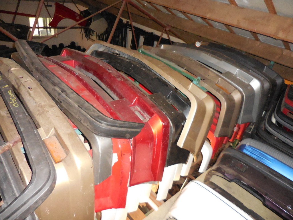 Afbeelding 14 van Achterklepspoiler Manta B Coupe, veel onderdelen op voorraad