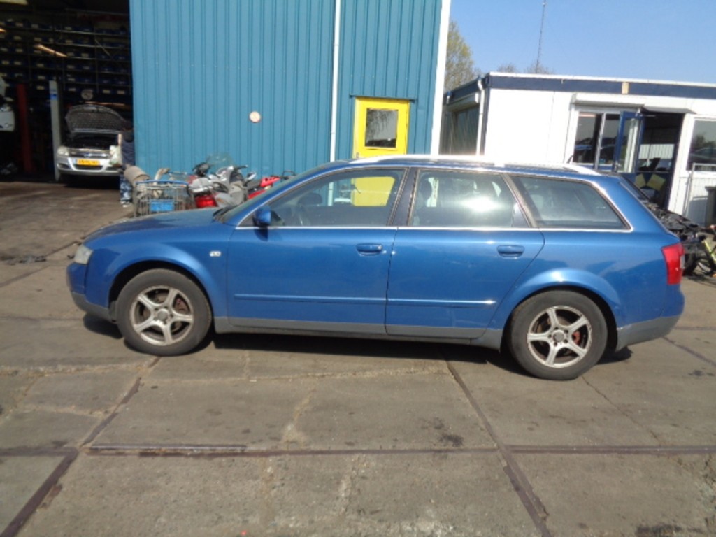 Afbeelding 3 van Buitenspiegel links blauw denimbleu Audi A4 Avant B6 2.0 ('01-'04) 8E0857507B