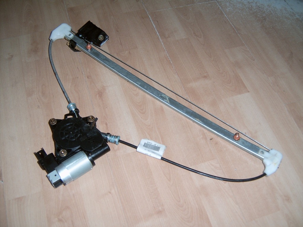 Afbeelding 3 van Raammechanisme met motor elektrisch Mazda 2 I ('03-'08)