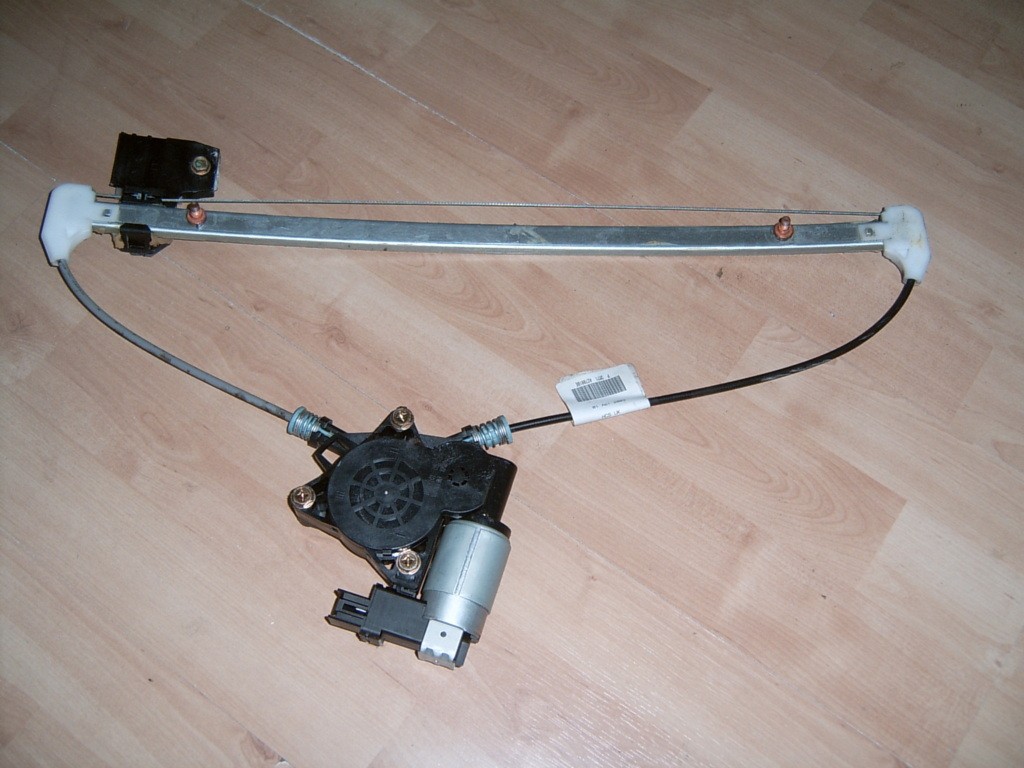 Afbeelding 1 van Raammechanisme met motor elektrisch Mazda 2 I ('03-'08)