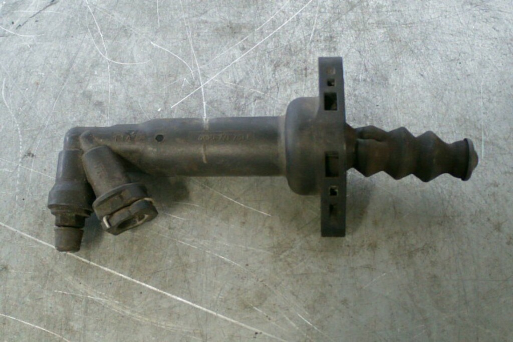 Afbeelding 1 van Koppeling hulp cilinder ​​6Q0721261E​ ​​​