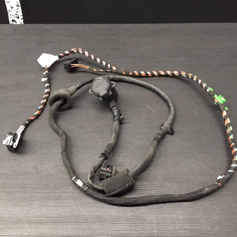 Afbeelding 2 van VW Passat B8 trekhaak kabelboom stekker kabel set 2014-2019