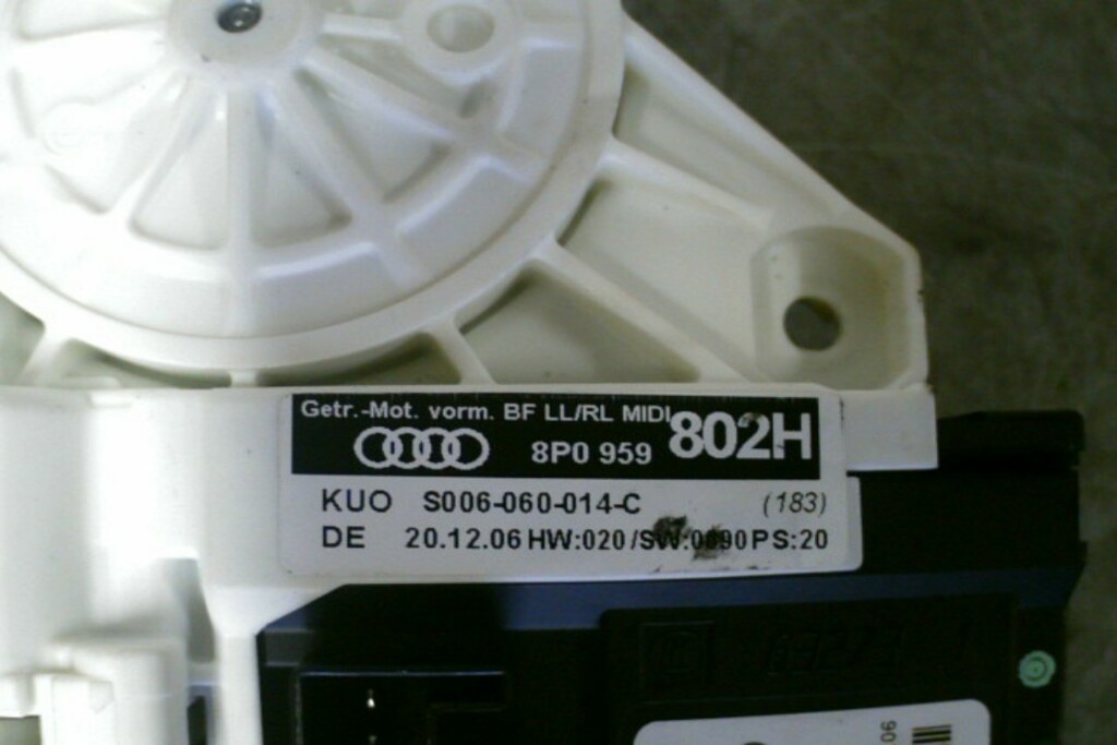 Afbeelding 4 van Raammotor RV 3-Drs 8P0959802H​ ​​Audi A3 8P ('03-'12)​