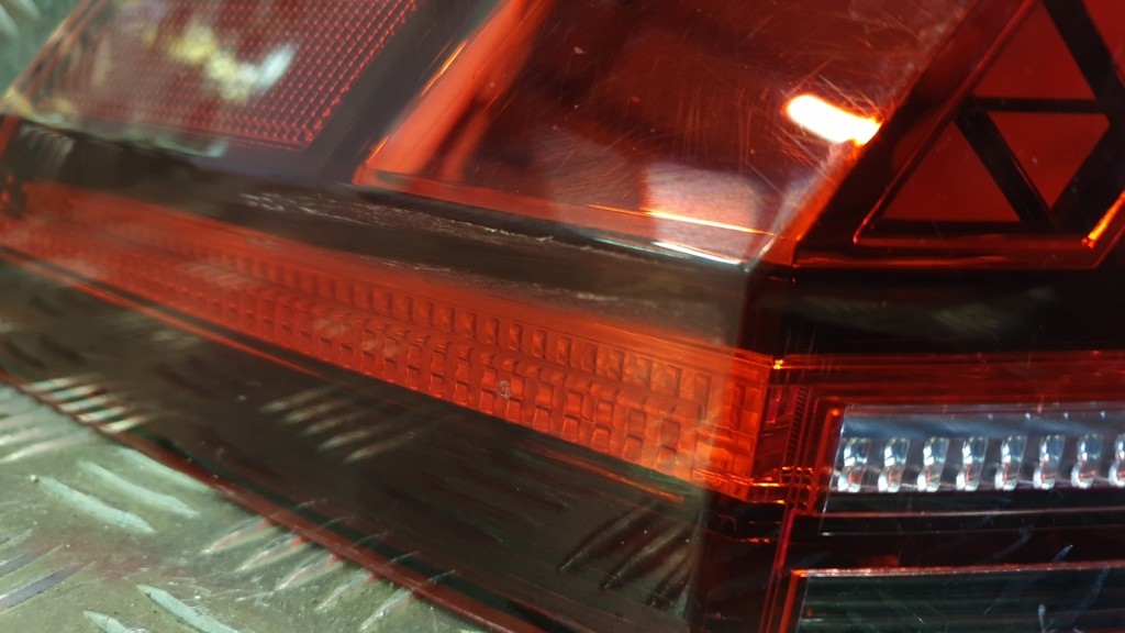 Afbeelding 2 van Volkswagen Tiguan AD1 LED Achterlicht links 5NA945207C