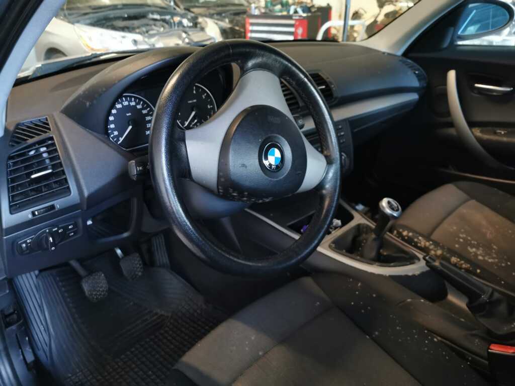 Afbeelding 12 van BMW 1-serie 116i