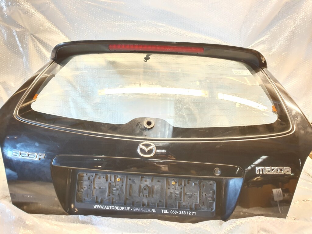 Afbeelding 1 van Achterklep Mazda 323 1.6i F GLX ('77-'03) zwart 16w bn4