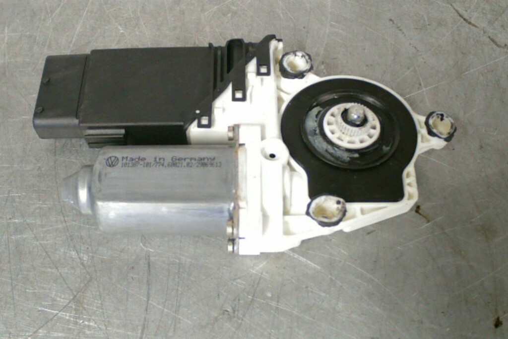 Afbeelding 1 van Raammotor LV 1J1959801C​ ​​Volkswagen Bora ('98-'06)​