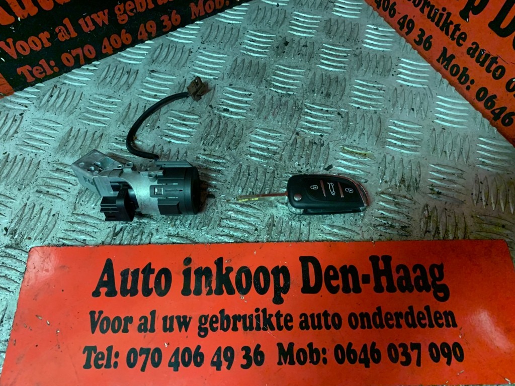 Afbeelding 1 van Citroen C4 Berlingo Peugeot ('04-'10) Contactslot + Sleutel