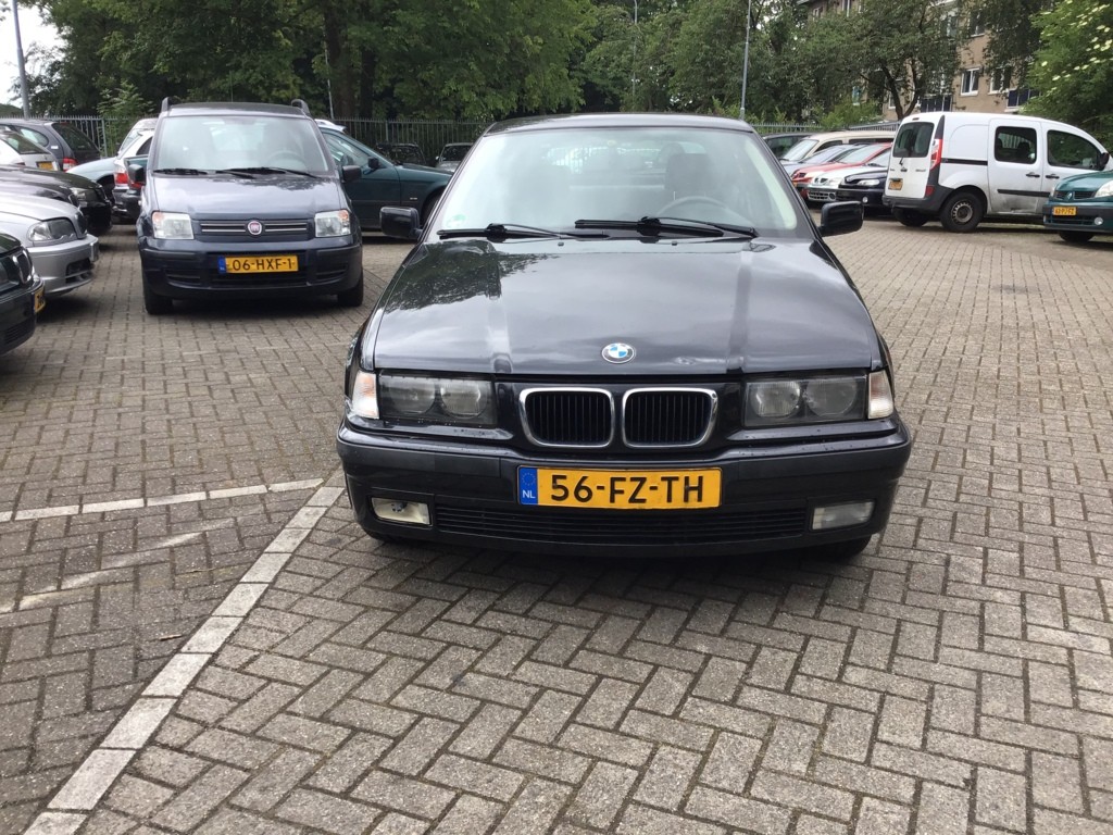 Afbeelding 2 van BMW 3-serie Compact 316i