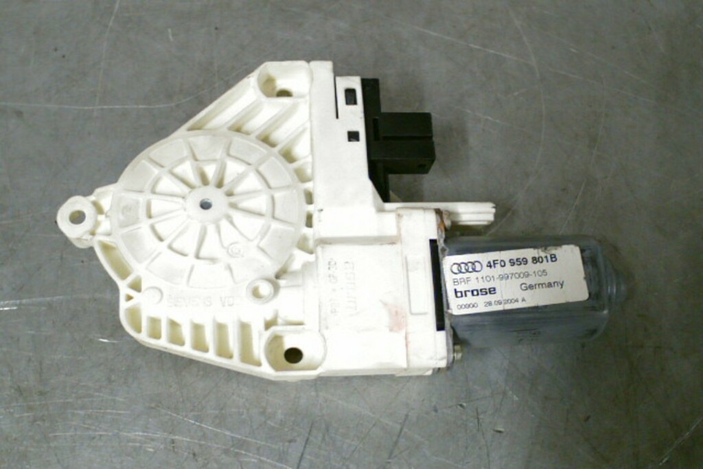 Afbeelding 2 van Raammotor Linksvoor ​​4F0959801B​ ​​Audi A6 C6 ('04-'11)​