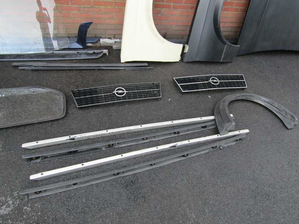 Afbeelding 5 van Dashboardkastje opbergvakje Opel Kadett D