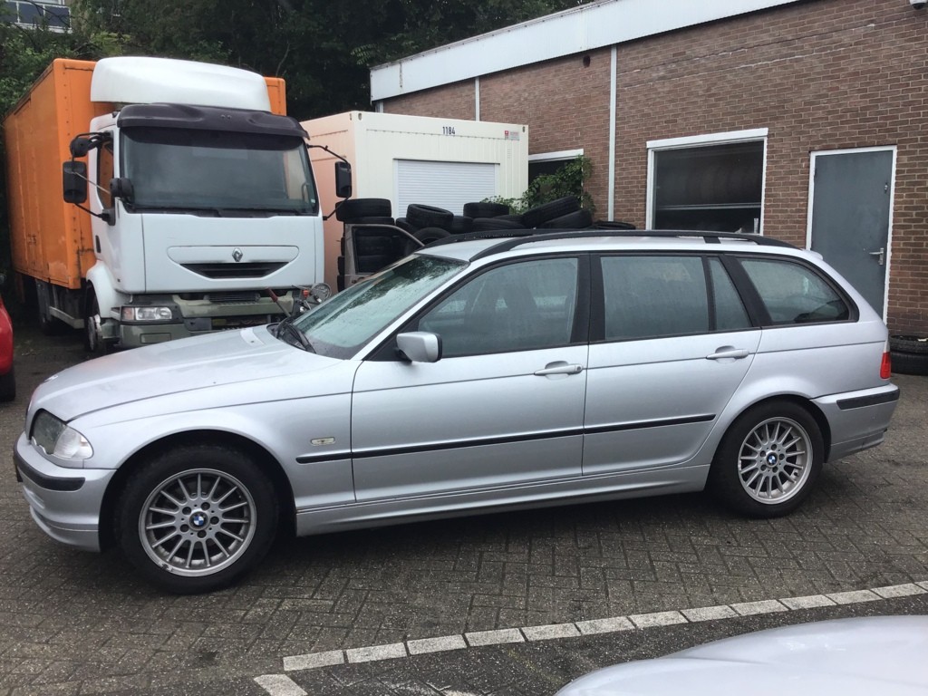 Afbeelding 4 van BMW 3-serie Touring 318i