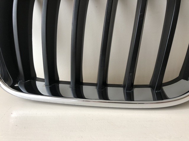 Afbeelding 7 van Sierlijst grille links origineel 51117210725 BMW X3 F25