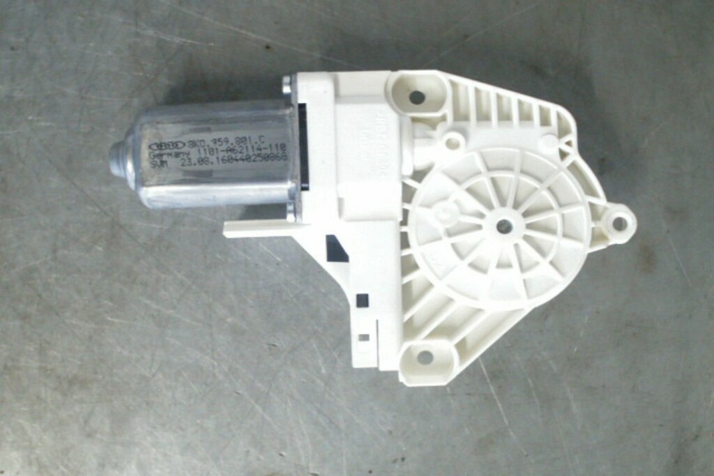 Afbeelding 2 van Raammotor linksvoor ​​8K0959801C​ ​​Audi A1 8X ('10-'18)​