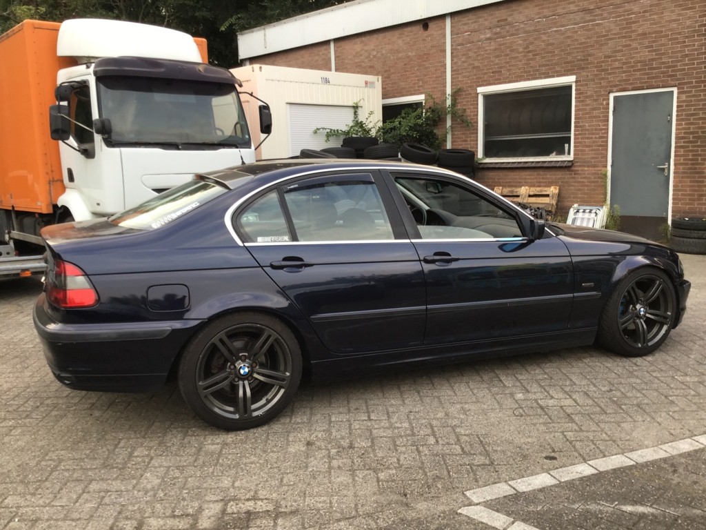Afbeelding 8 van BMW 3-serie 323i