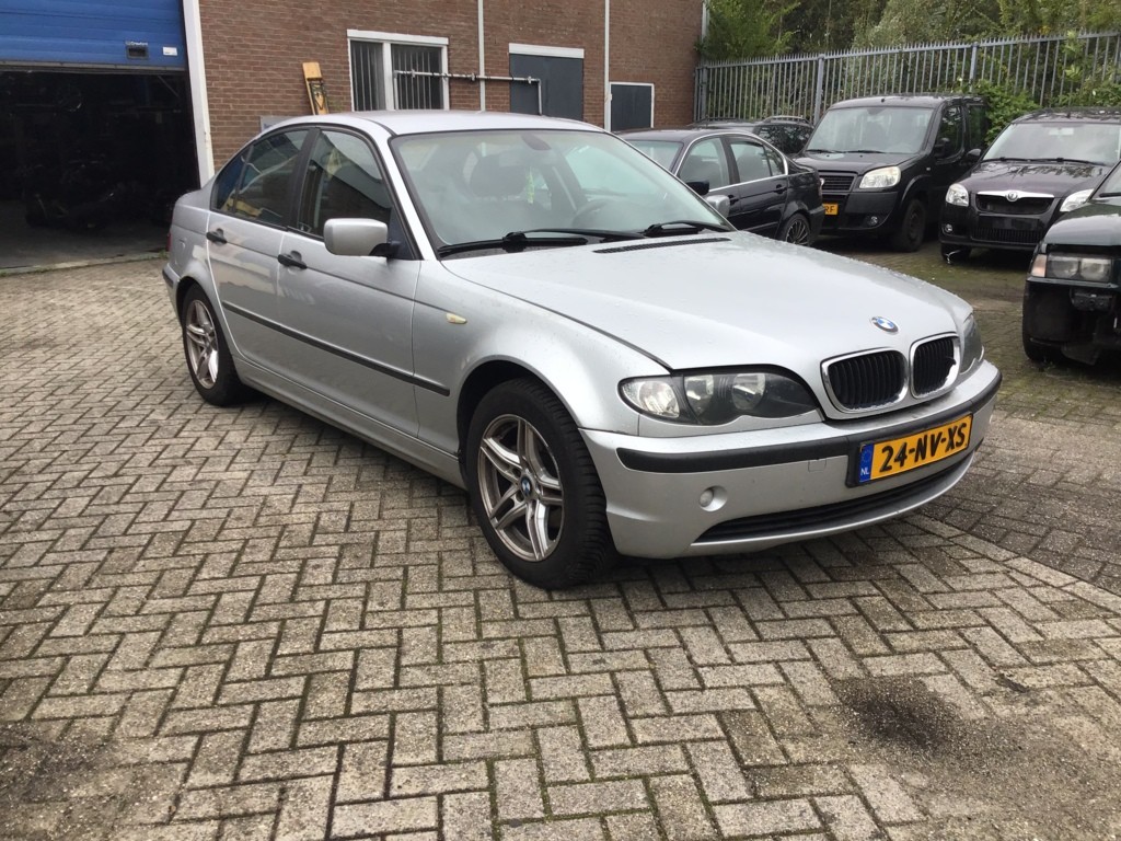 Afbeelding 3 van BMW 3-serie 316i Black&Silver II