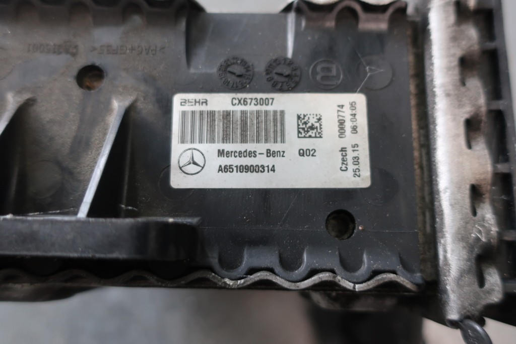 Afbeelding 2 van Intercooler links Mercedes C-klasse W205 a6510900314