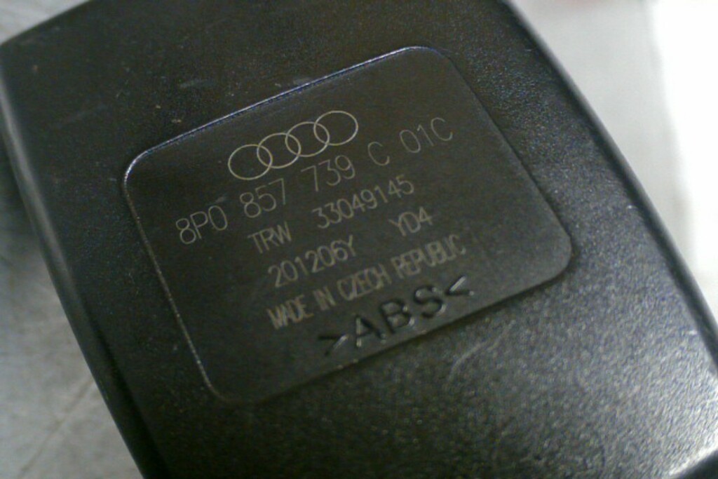 Afbeelding 3 van Veiligheidsgordel Insteek 8P0857739C​ ​Audi A3 8P ('03-'12)